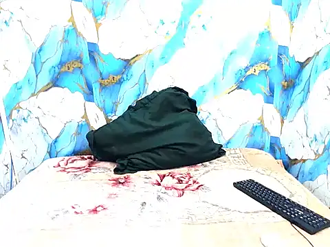 Snapshot of indianmystica694u chatting on 11.29.25 indianmystica694u online show from 11.29.25