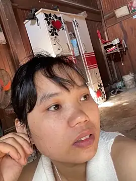 Ngoc-bbi online show from 10.18.25