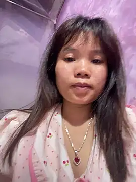 Snapshot of Ngoc-bbi chatting on 05.08.26 Ngoc-bbi online show from 05.08.26