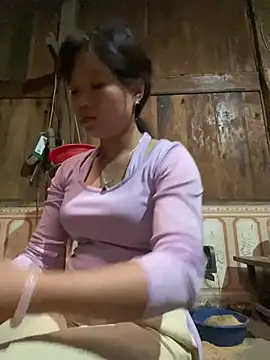 Snapshot of Ngoc-bbi chatting on 07.20.26 Ngoc-bbi online show from 07.20.26