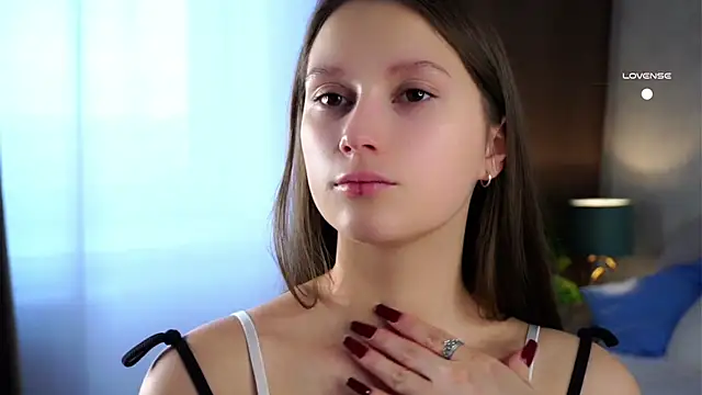 Snapshot of MelaniSeiver chatting on 10.15.25 MelaniSeiver online show from 10.15.25