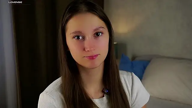 Snapshot of MelaniSeiver chatting on 10.24.25 MelaniSeiver online show from 10.24.25