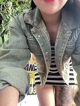 Snapshot of Clara8899 chatting on 10.15.25 Clara8899 online show from 10.15.25