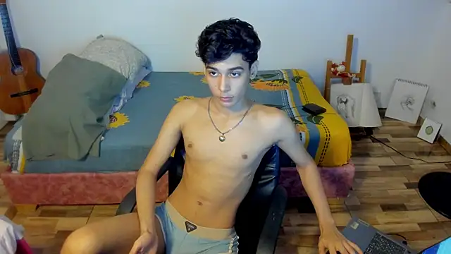 AliottTwink online show from 01.06.26