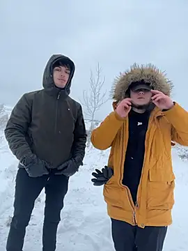 Snapshot of desiredude9 chatting on 11.14.25 desiredude9 online show from 11.14.25