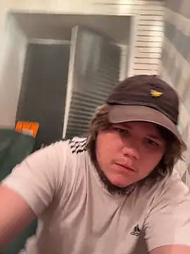 Snapshot of desiredude9 chatting on 11.17.25 desiredude9 online show from 11.17.25