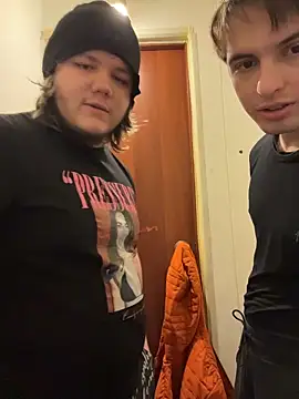 Snapshot of desiredude9 chatting on 02.11.26 desiredude9 online show from 02.11.26