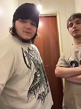 Snapshot of desiredude9 chatting on 02.12.26 desiredude9 online show from 02.12.26