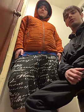 Snapshot of desiredude9 chatting on 02.14.26 desiredude9 online show from 02.14.26