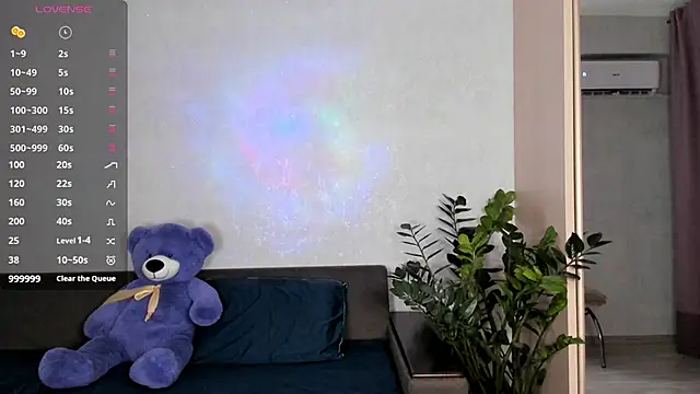 SaraShine  online show from 09.10.25