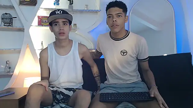 PRETTY FEM online show from 09.18.25