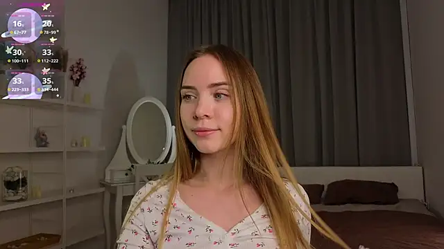 CarollSmithh online show from 11.06.25