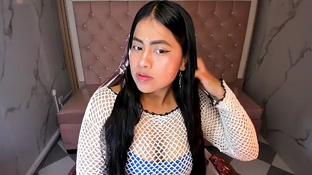 Snapshot of Victoria_b_ chatting on 10.15.25 Victoria b online show from 10.15.25