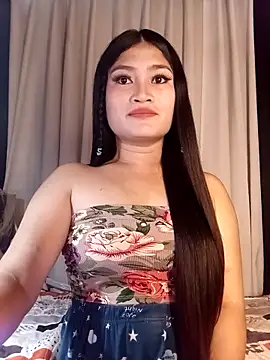 Snapshot of Naughtyalina2 chatting on 11.06.25 Naughtyalina2 online show from 11.06.25