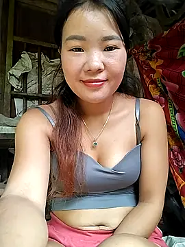 lylylove online show from 09.14.25