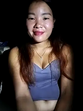 lylylove online show from 09.23.25