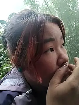 lylylove online show from 12.15.25