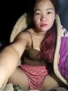 lylylove online show from 12.17.25