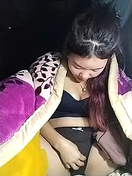 lylylove online show from 01.10.26