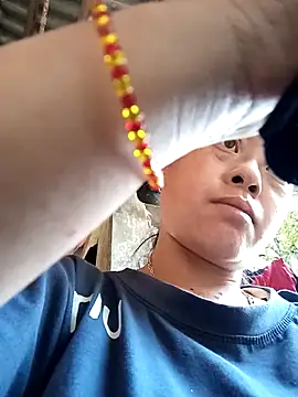 Snapshot of Sa2mh20 chatting on 10.12.25 Sa2mh20 online show from 10.12.25