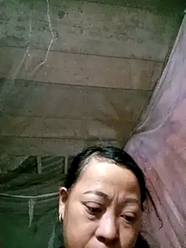 Snapshot of Sa2mh20 chatting on 11.20.25 Sa2mh20 online show from 11.20.25