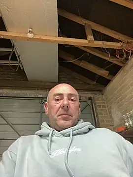 Snapshot of Richmcgee chatting on 03.28.26 Richmcgee online show from 03.28.26