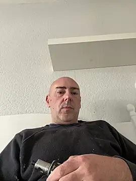 Snapshot of Richmcgee chatting on 04.12.26 Richmcgee online show from 04.12.26