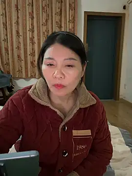 Snapshot of xiiuuff18 chatting on 02.12.26 xiiuuff18 online show from 02.12.26