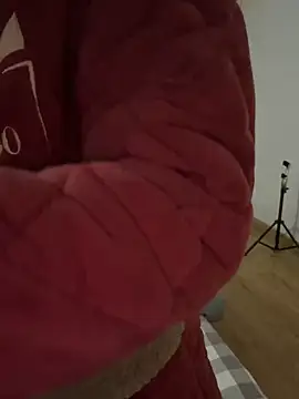 Snapshot of xiiuuff18 chatting on 02.14.26 xiiuuff18 online show from 02.14.26