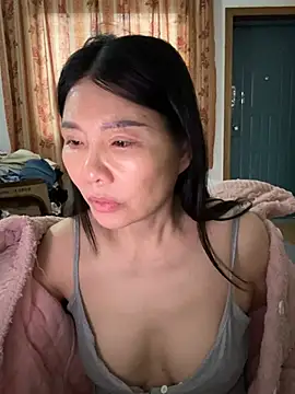 Snapshot of xiiuuff18 chatting on 03.08.26 xiiuuff18 online show from 03.08.26