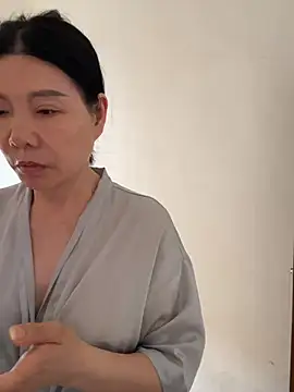 Snapshot of xiiuuff18 chatting on 06.25.26 xiiuuff18 online show from 06.25.26