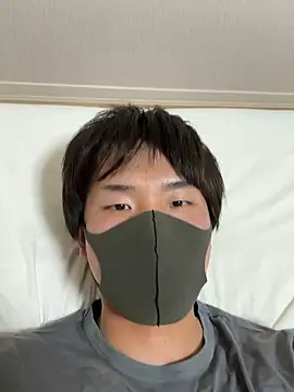 Snapshot of 184cm chatting on 05.31.26 184cm online show from 05.31.26