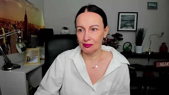 Velvet Jasmine online show from 09.20.25