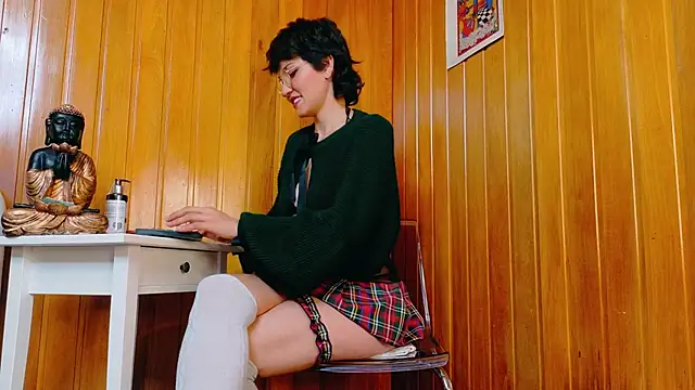 Zafiro Gem  online show from 10.21.25