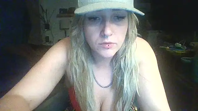 Snapshot of cutiekayls chatting on 06.30.26 cutiekayls online show from 06.30.26