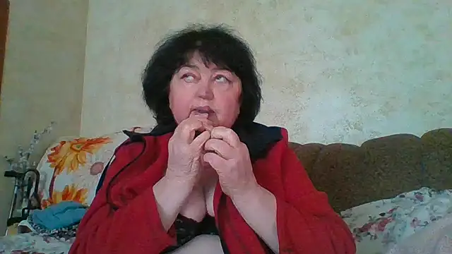 Snapshot of MilaSky5303 chatting on 02.04.26 MilaSky5303 online show from 02.04.26