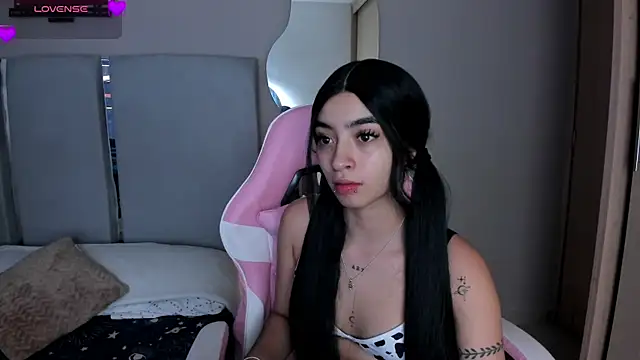 Snapshot of EmystarX chatting on 03.17.26 EmystarX online show from 03.17.26