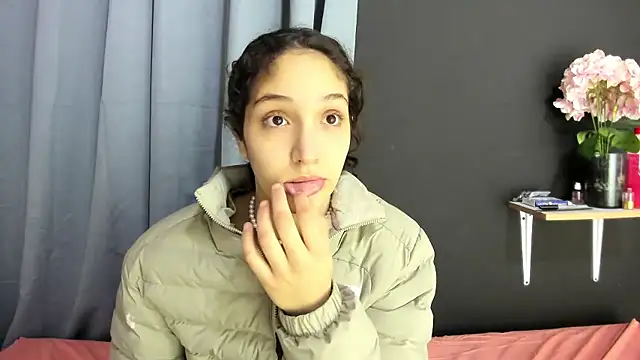 Snapshot of TeensNews18 chatting on 11.03.25 TeensNews18 online show from 11.03.25