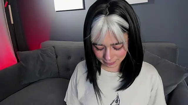 Snapshot of flower_smith_ chatting on 02.18.26 flower smith online show from 02.18.26