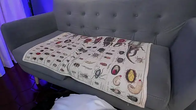 flower smith  online show from 04.01.26