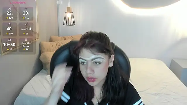 Julieth brown  online show from 01.14.26