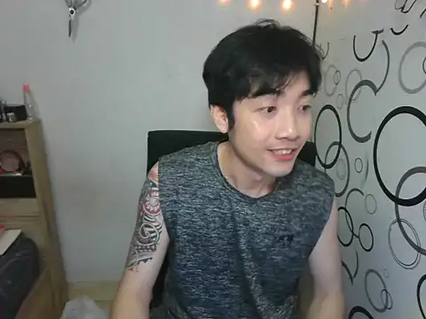 Snapshot of moaman190 chatting on 10.25.25 moaman190 online show from 10.25.25