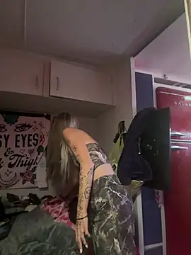 ittybittymeryssa online show from 02.18.26