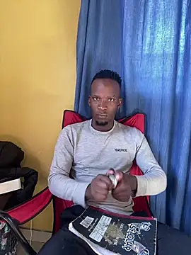 Snapshot of RAWFREAKYVERSE chatting on 05.10.26 RAWFREAKYVERSE online show from 05.10.26