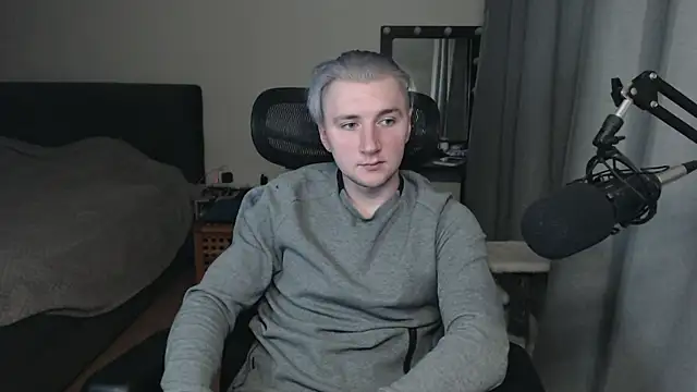 Elvin Vaenight online show from 11.05.25