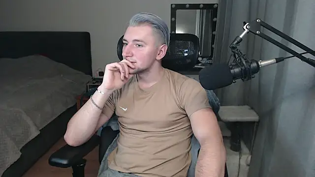 Elvin Vaenight online show from 11.08.25