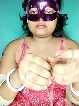 Snapshot of mimi87hoty chatting on 09.28.25 mimi87hoty online show from 09.28.25