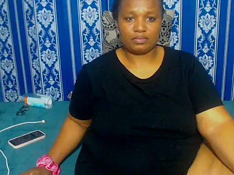 JUICEYLIPS333 online show from 11.15.25