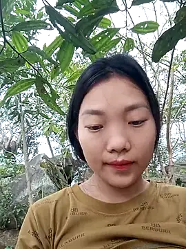 Snapshot of Ananine chatting on 02.23.26 Ananine online show from 02.23.26