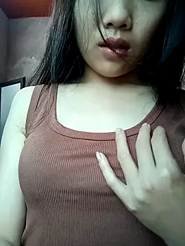 Snapshot of Ananine chatting on 04.06.26 Ananine online show from 04.06.26